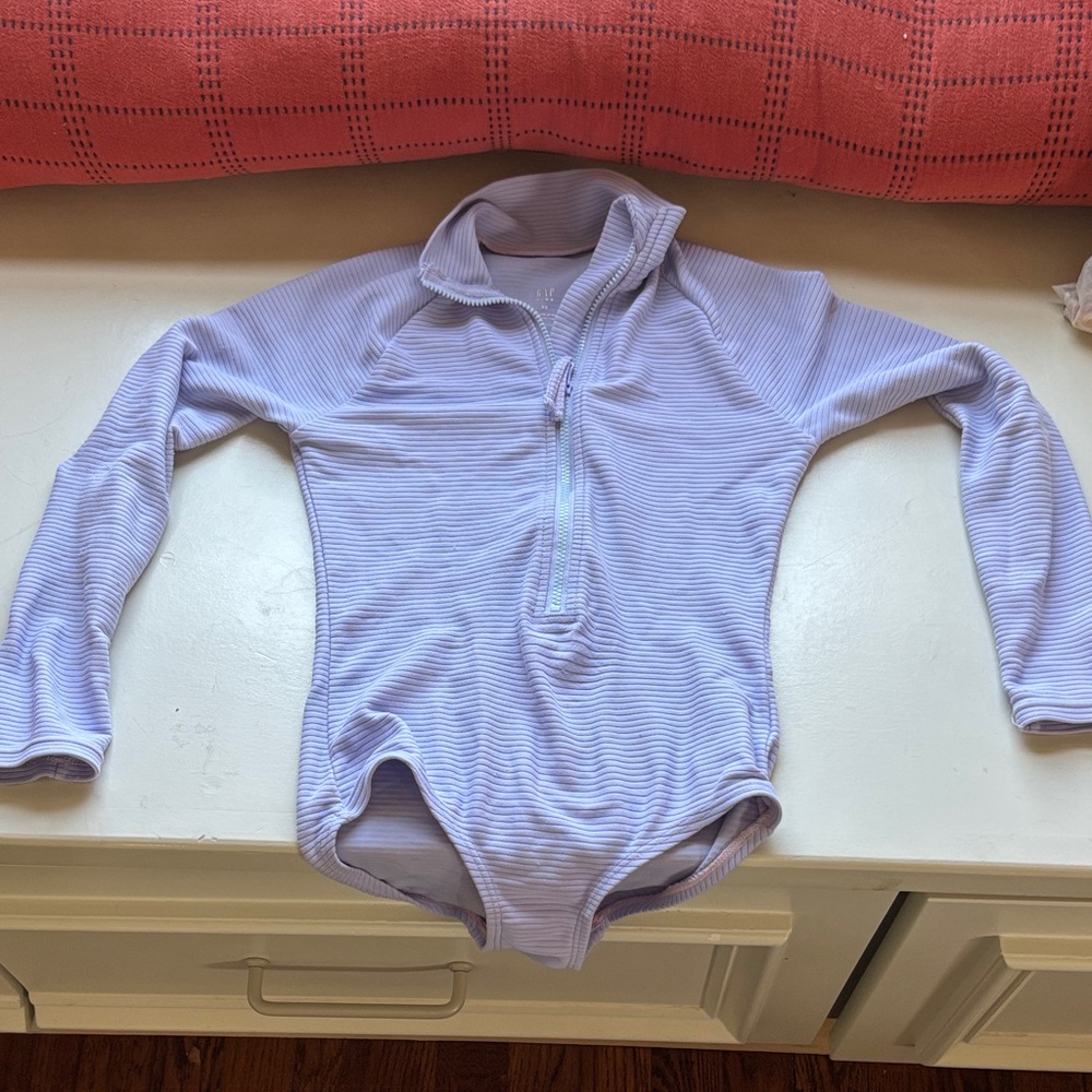 Gap kids XS UV long sleeve swimsuit